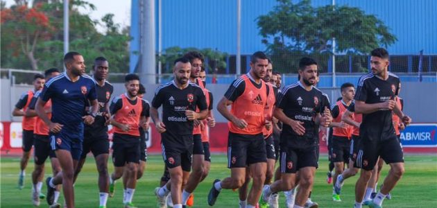 مران الأهلي | حماس كبير بين اللاعبين وكولر يجتمع بالجهاز المعاون قبل مواجهة إنبي